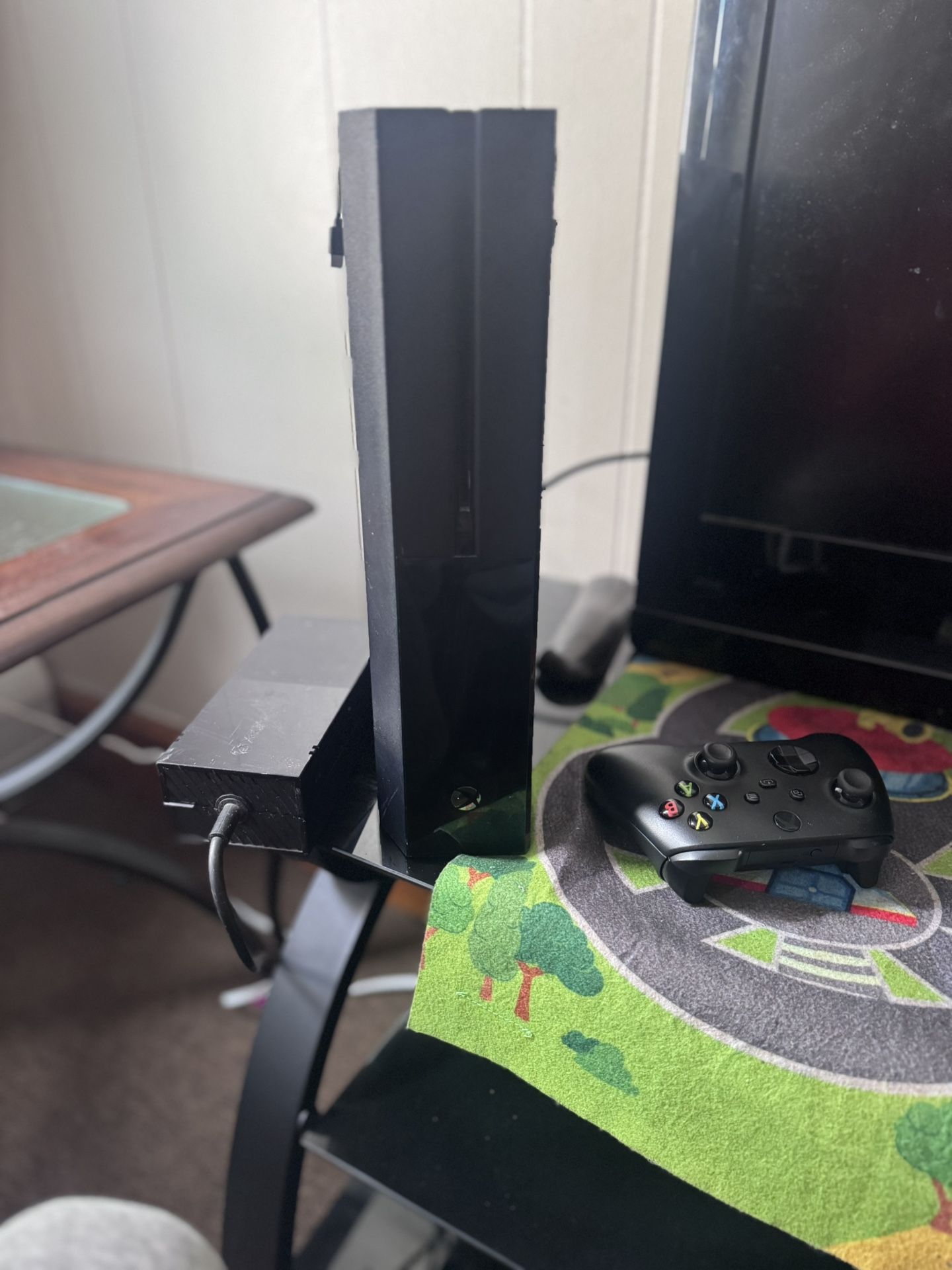 Xbox One Matte 1TB 160 dollars