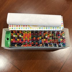 208 Crayola Crayons With Sharpener And Coloring Pages