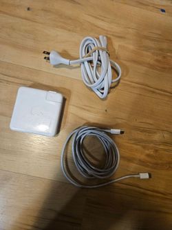 Apple AC Adapter (USB-C)