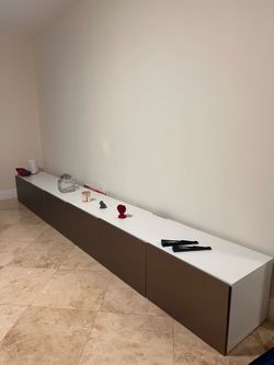 TV stand x 2