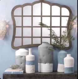 Wall mirror