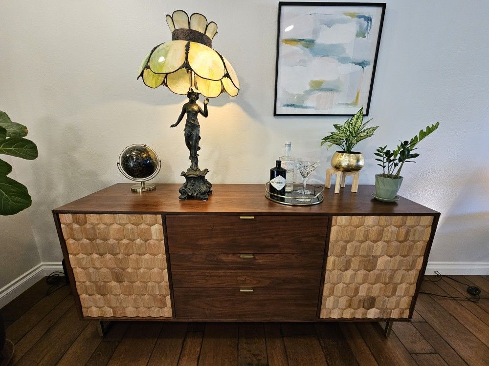 Beautiful Walnut Sideboard/Buffet With Storage