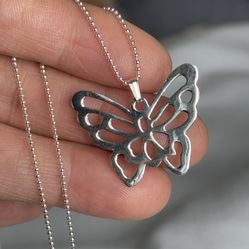 Butterfly 🦋 925 Sterling Silver Necklace 16 in