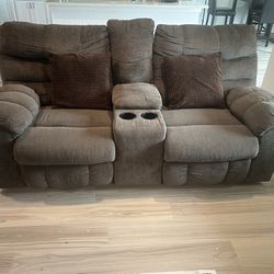 Recliner 3 Seater And 2 Seater With Sofa Cover And Pillow
