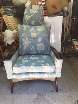 Antique chair good condition.
