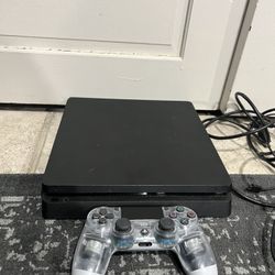 PS4 Slim 1 TB