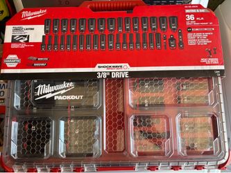 Milwaukee SHOCKWAVE Impact-Duty 3/8” Drive Metric & SAE Deep Well Impact PACKOUT Socket Set 36pc