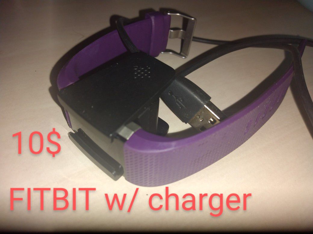 5$ Fitbit And Charger