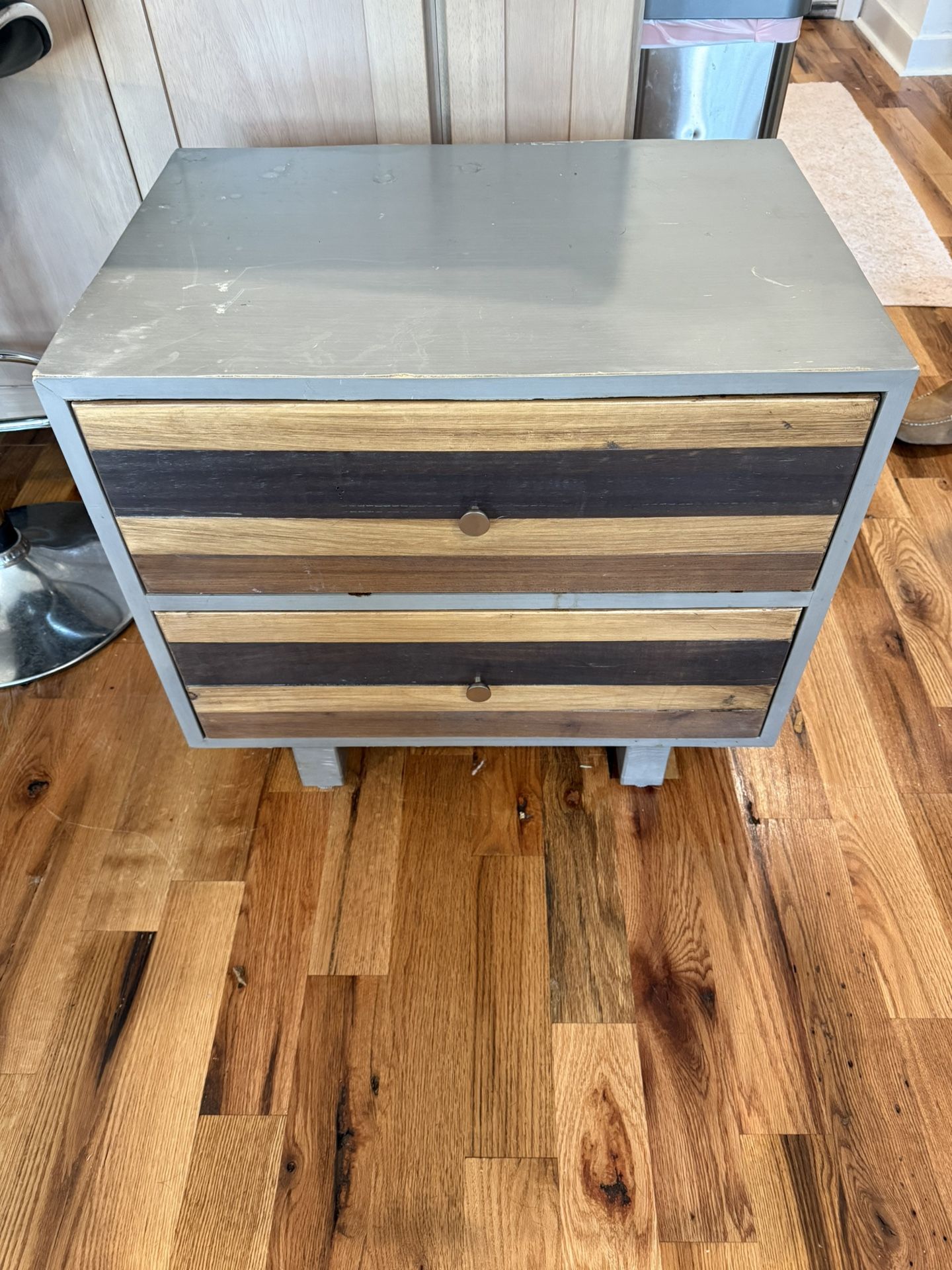 Bedside/End Table