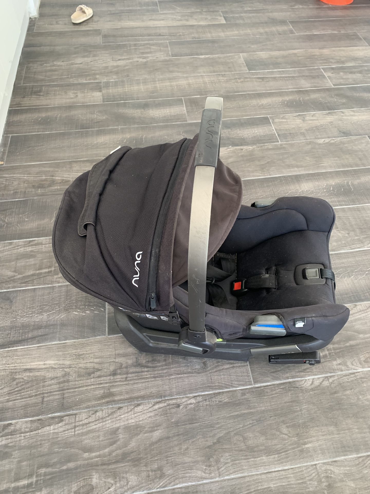 Nuna car seat