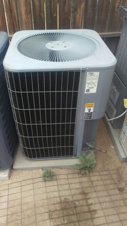 Lennox condenser 5 ton with warranty