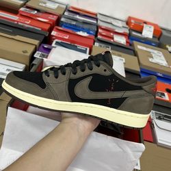 Jordan 1 Low Travis Scott Mocha 25