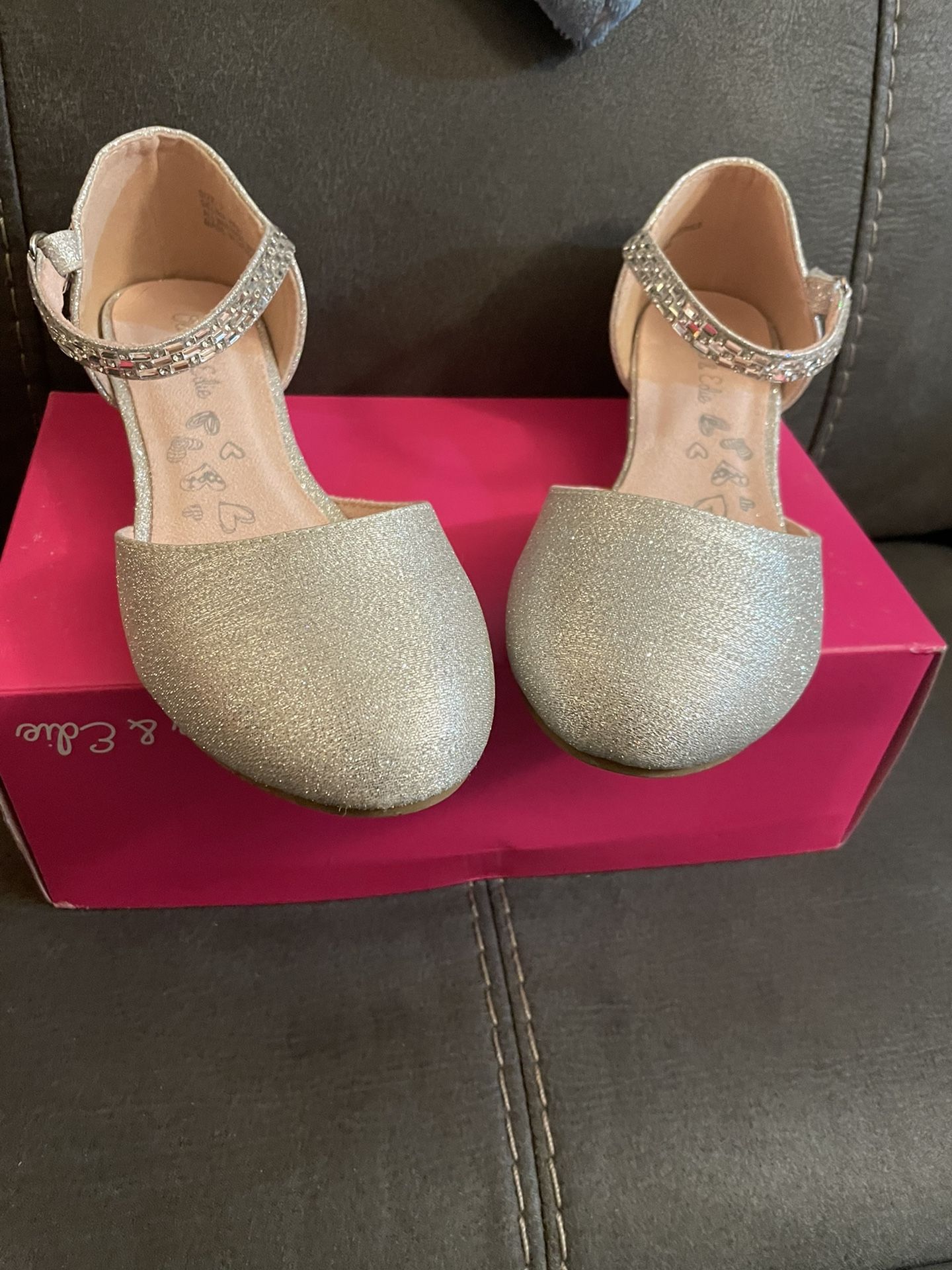 Little girls silver Heels — Like New/used Once!! Size 2 Youth