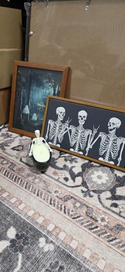 Halloween decor