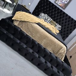 ✨️ King, Cal King, Queen Bed Frame ✨️ Furniture Sectionals, Bedrooms, Dining Avail