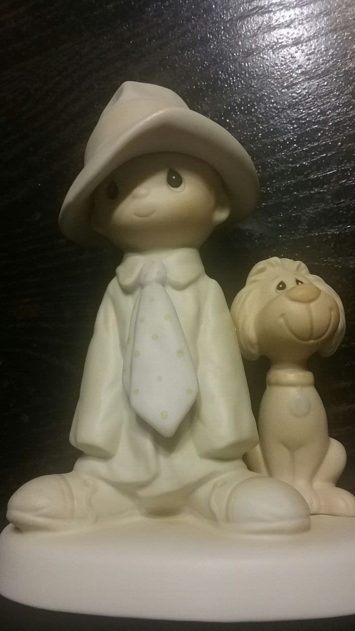 Precious Moments "To A Special Dad" figurine