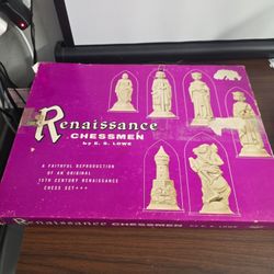 1958 Renaissance Chessmen Set No. 831 E. S. Lowe Company Complete In Box MCM