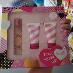 Pink Sugar Gift Set (1 Available) 