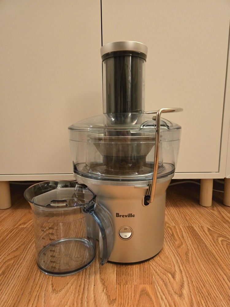 Breville Juicer BJE200XL