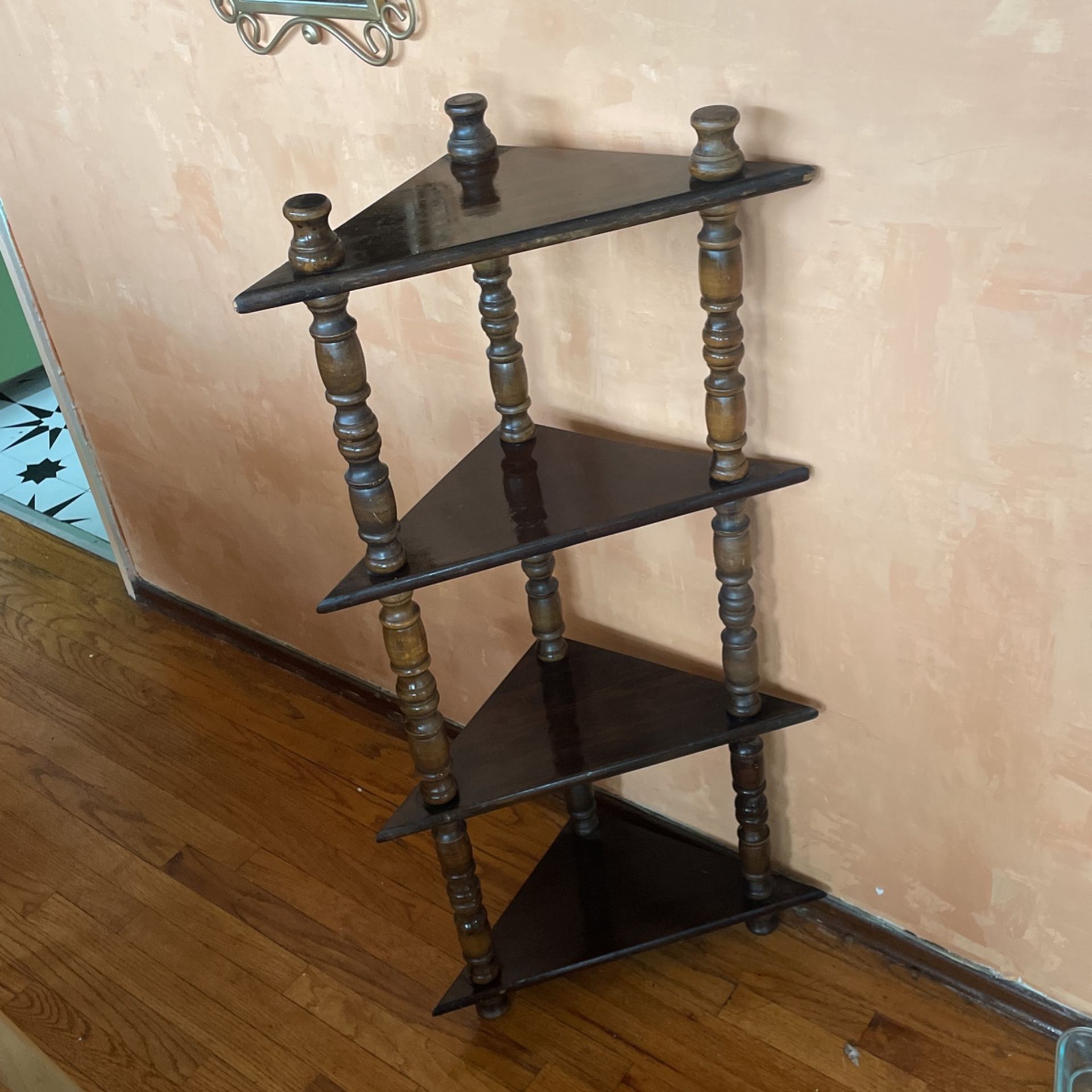 Vintage corner shelves