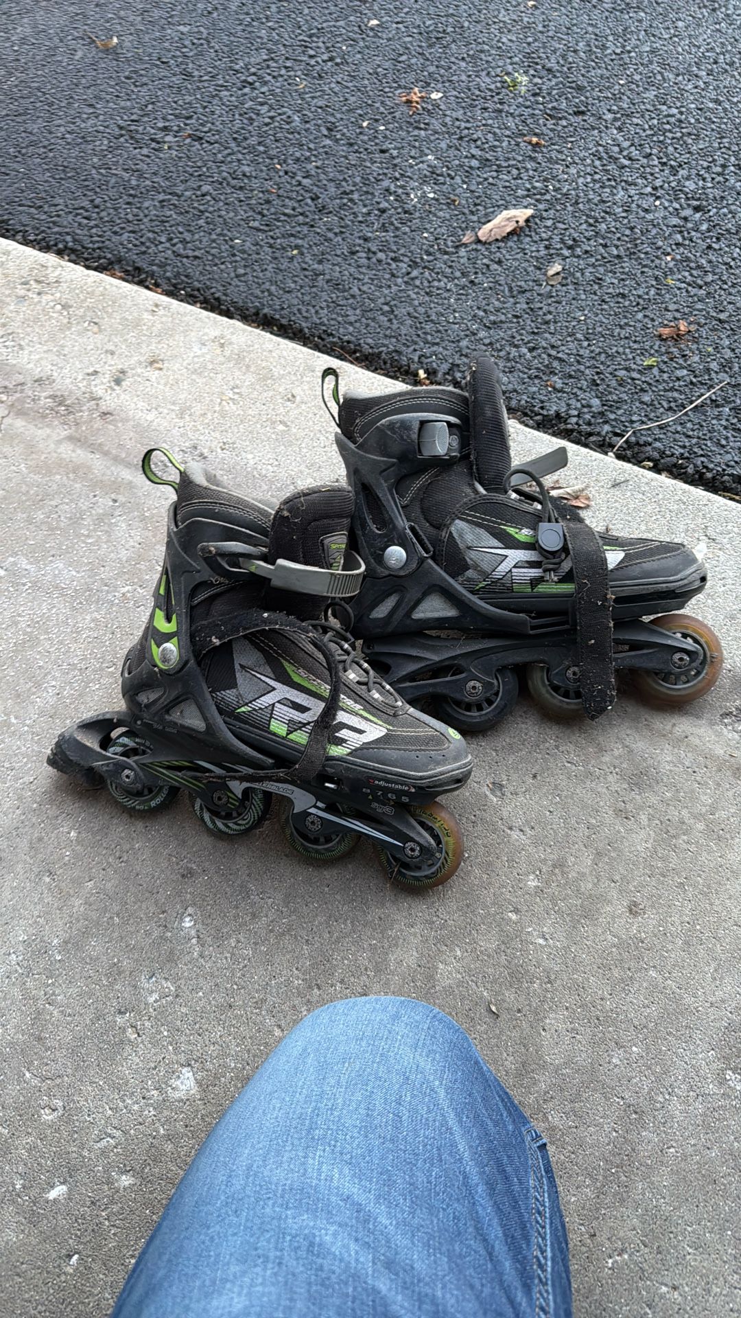 Roller blades youth