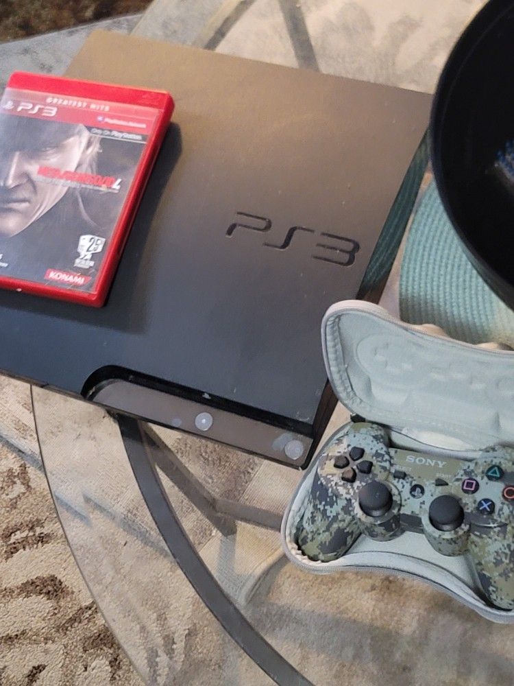 PS3 Perfect Condition With Dual Shock 3 Case Controller And MGS4