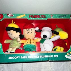 Snoopy Baby Plush Set New 