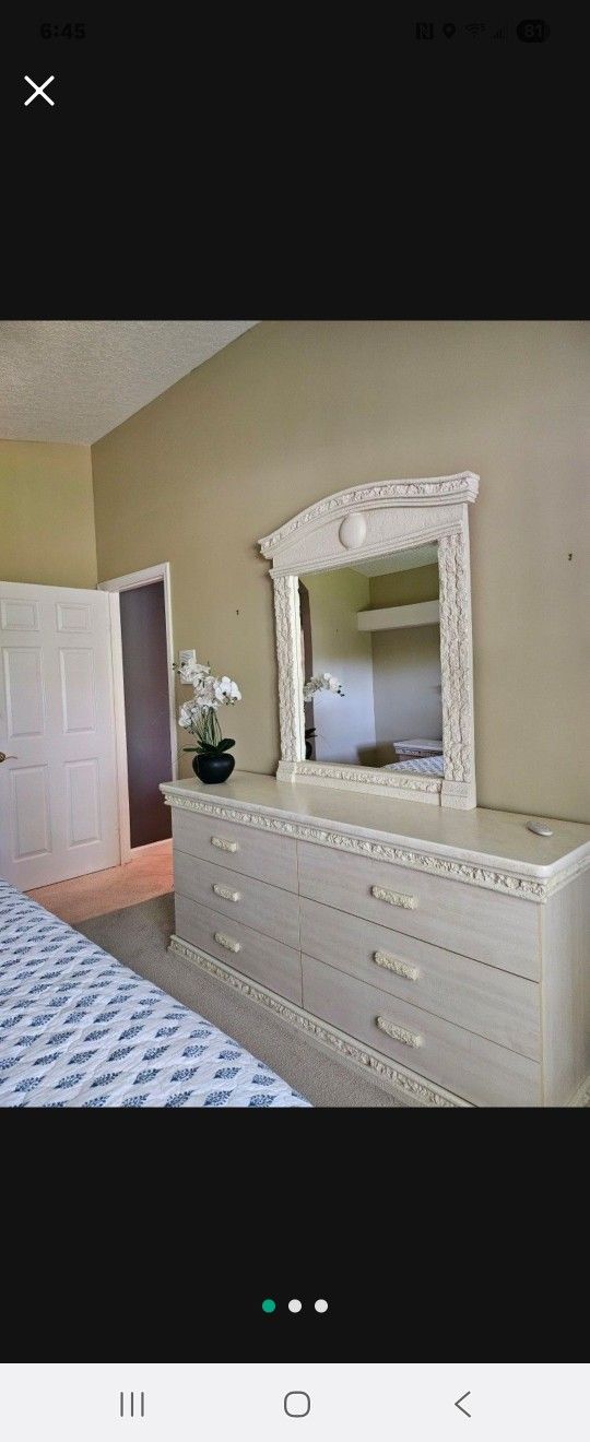2pc Dresser & Mirror 73× 20