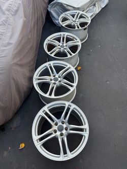 Genuine OEM Audi R8 Rear Wheels Set of 4