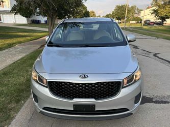 2016 KIA Sedona