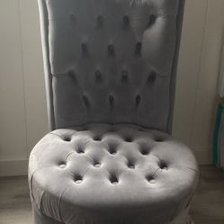  Button-Tufted Royal Design High Back Armless Chair 
