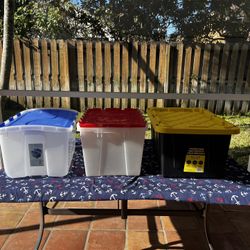 3 Plastic Boxes Storage / Organizer Whit Lids