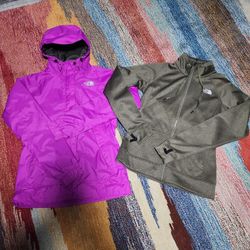 Woman's Northface Jackets 