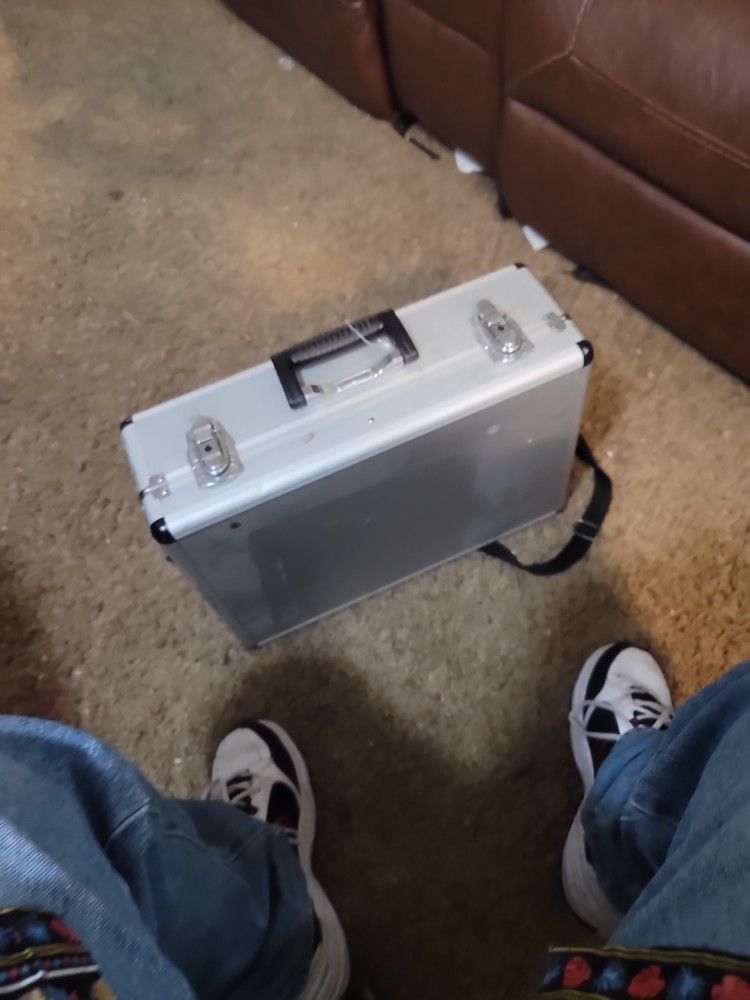 Storage box