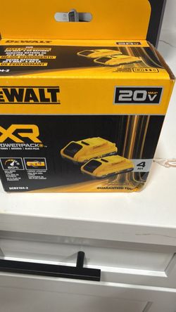 DEWALT 20V MAX XR 4Ah Battery 2-Pack