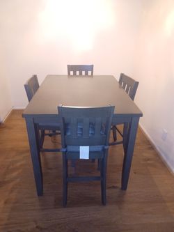 Moving must sale Gray Wood Dining Table and 4 Chairs