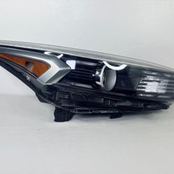 2022 - 2024 KIA FORTE RH PASSENGER SIDE HEADLIGHT OEM