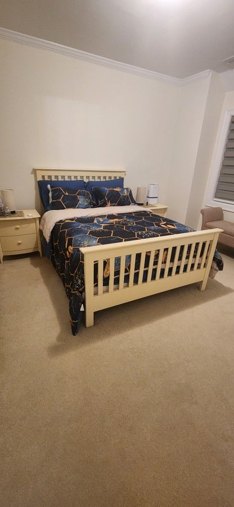 Full Bedroom Set With Mattress