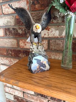 13in Mountain King" sculpture from the Bradford Exchange