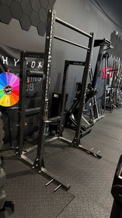 Rogue HR Half Rack Accessories Included