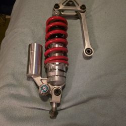 Fitted Rear Shock Absorber R6