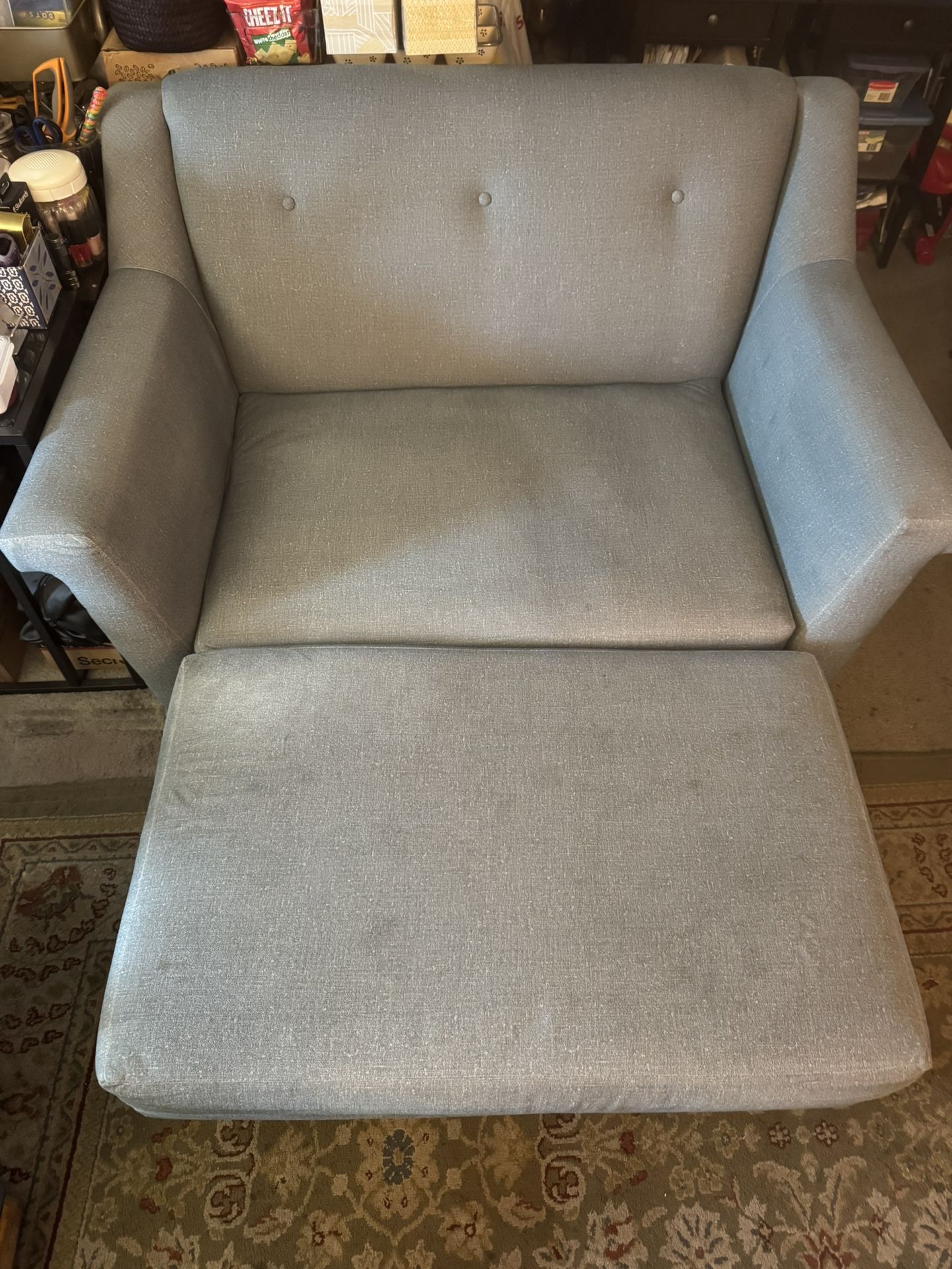 LOVESEAT