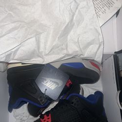 Jordan 4s Size 6y