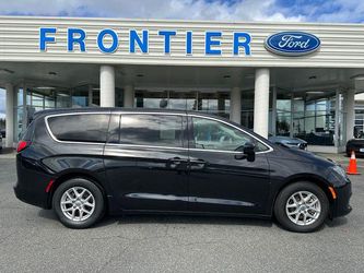 2022 Chrysler Voyager