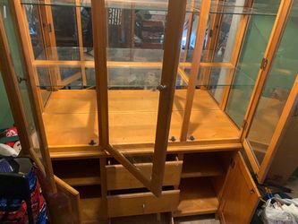 bitrina China cabinet
