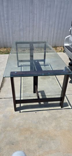 Dinning room table