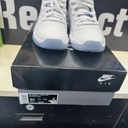 Jordan 11 Legend Blue 5.5y