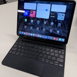 iPad Pro 11” M1 + Magic Keyboard + Apple Pencil (Cellular Model)