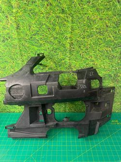 09-11 Mercedes R171 SLK350 Front Bumper Bar Support Bracket (Left)