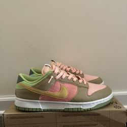 Nike Dunk Low ‘Sun Club - Arctic Orange Sanded Gold’
